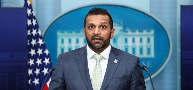 shtepia-e-bardhe-mohon-se-trump-po-mendon-shkarkimin-e-drejtorit-te-fbi-se,-kash-patel