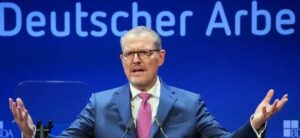 “koha-po-mbaron!/-dw:-shteti-social-tani-po-rritet-me-shpejt-se-ekonomia,-kerkohet-agjende-reformash-ne-gjermani