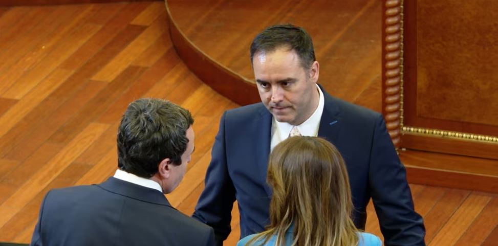 kuvendi-i-kosoves,-te-merkuren-dy-seanca,-njera-per-buxhetin-dhe-tjetra-per-qeverine