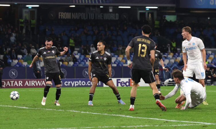 napoli-nuk-ka-vdekur,-conte-feston-pas-qarabag:-kemi-shume-veshtiresi