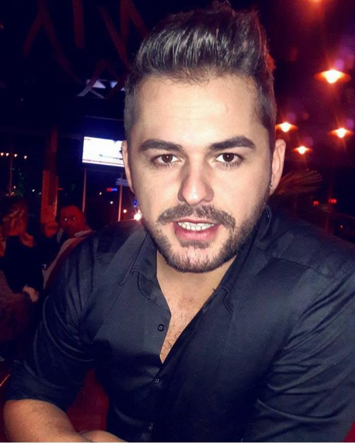 ishte-ne-koncert,-nuk-u-ndje-mire-dhe…-zbardhen-detaje-nga-vdekja-e-papritur-e-kengetarit-shpat-kasapi