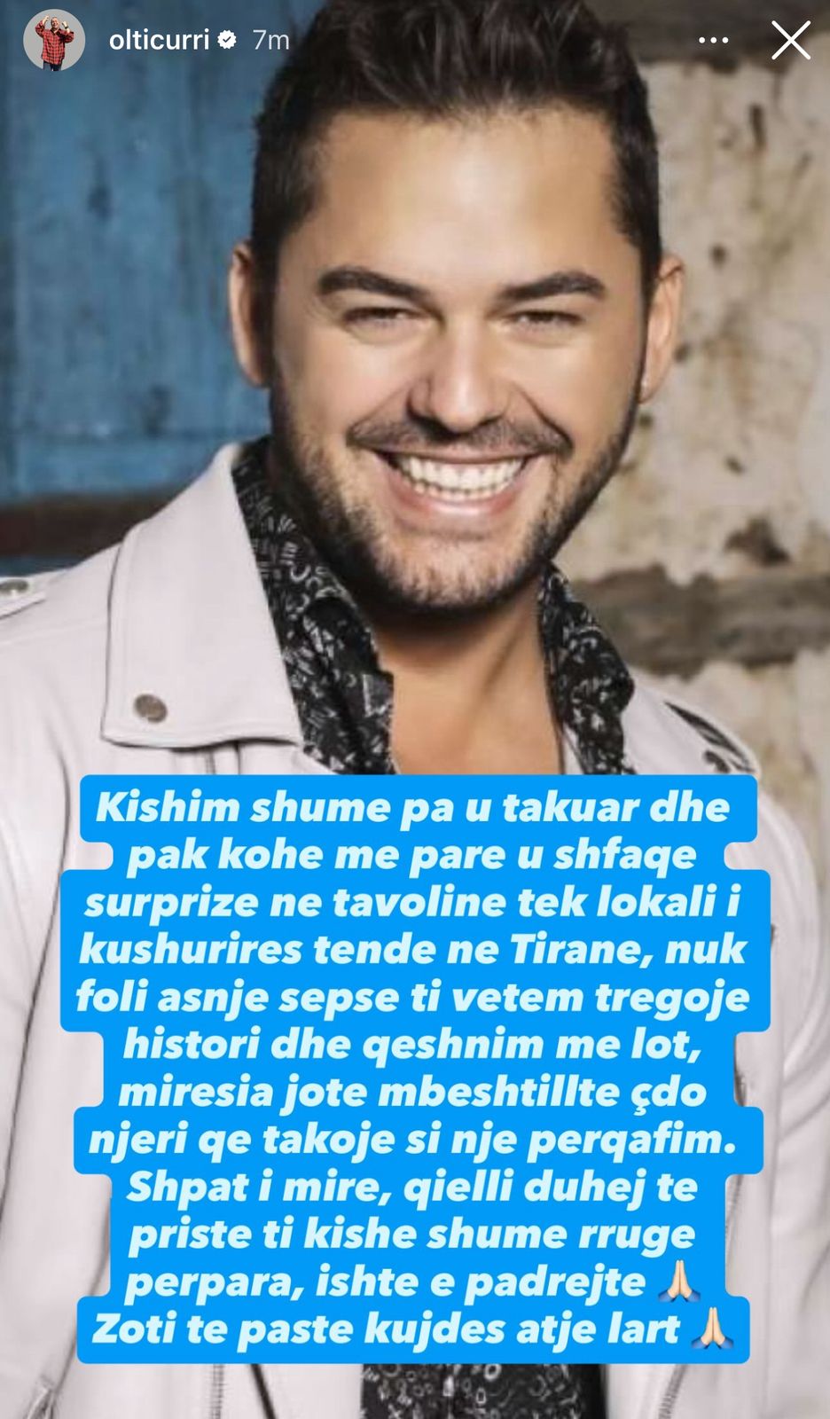 kishe-shume-rruge-perpara,-ishte-e-padrejte!,-blogeri-tregon-takimin-e-fundit-me-shpat-kasapin:-qeshnim-me-lot-kur…