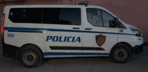 konflikti-nisi-ne-rrjetet-sociale/-durres,-15-vjecari-u-godit-kater-here-me-thike-nga-bashkemoshatari