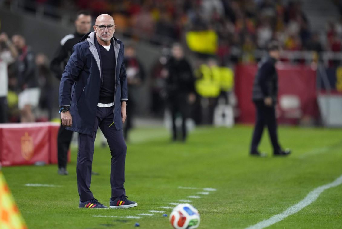 turqia-ndal-spanjen,-por-de-la-fuente-feston:-jam-i-lumtur,-mbetemi-te-pamposhtur