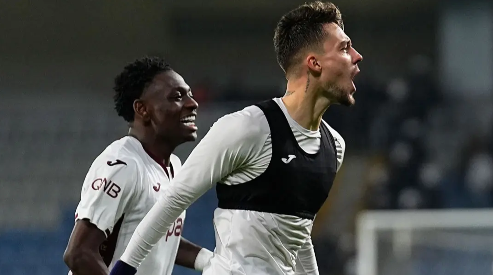 nga-muci-me-dashuri/-mediat-turke-me-lavde-te-medha-per-yllin-kuqezi-pas-dy-golave