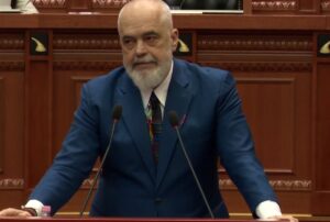 ‘shqiperia,-rrezik-me-te-ulet-per-varferi-sesa-rajoni’,-rama-nga-kuvendi:-fmn-vlereson-ekonomine-shqiptare