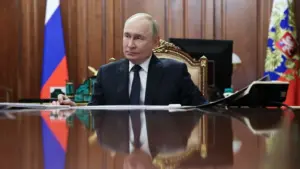 kremlini-n-reagimin-e-par-zyrtar-ndaj-planit-amerikan:-ka-disa-pika-pozitive,-por