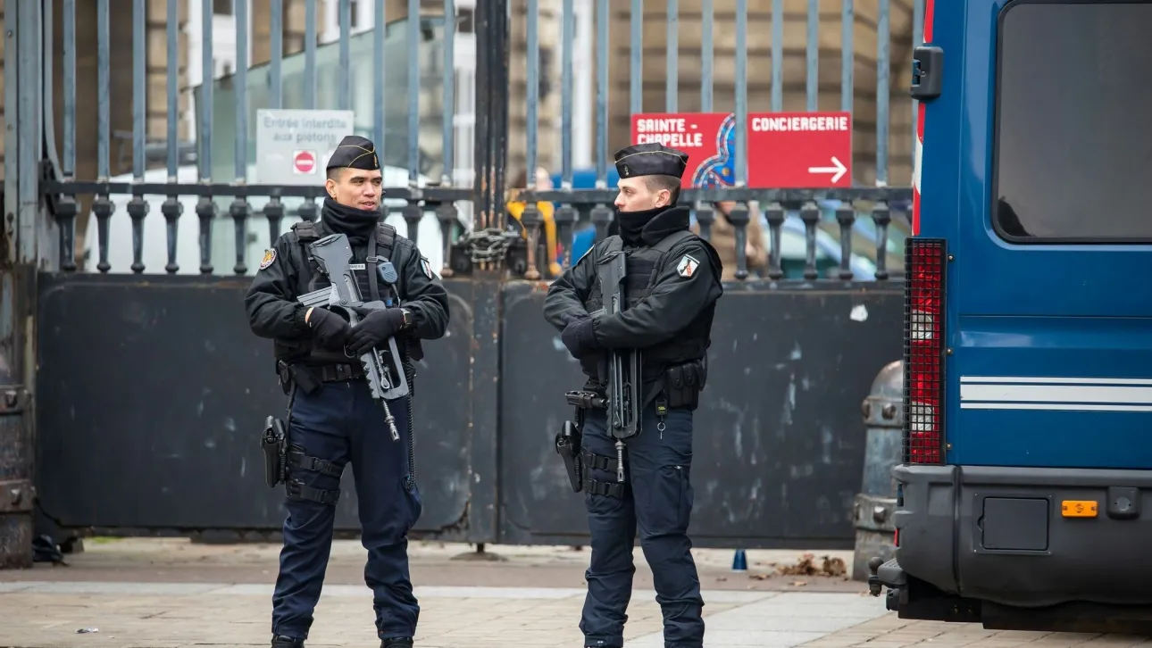 franc/-t-dyshuar-pr-spiunazh-n-favor-t-rusis,-autoritetet-arrestojn-katr-persona