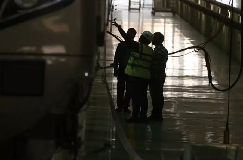 aksident-hekurudhor-ne-kine/-treni-perplas-nje-grup-punetoresh,-te-pakten-11-persona-humbin-jeten