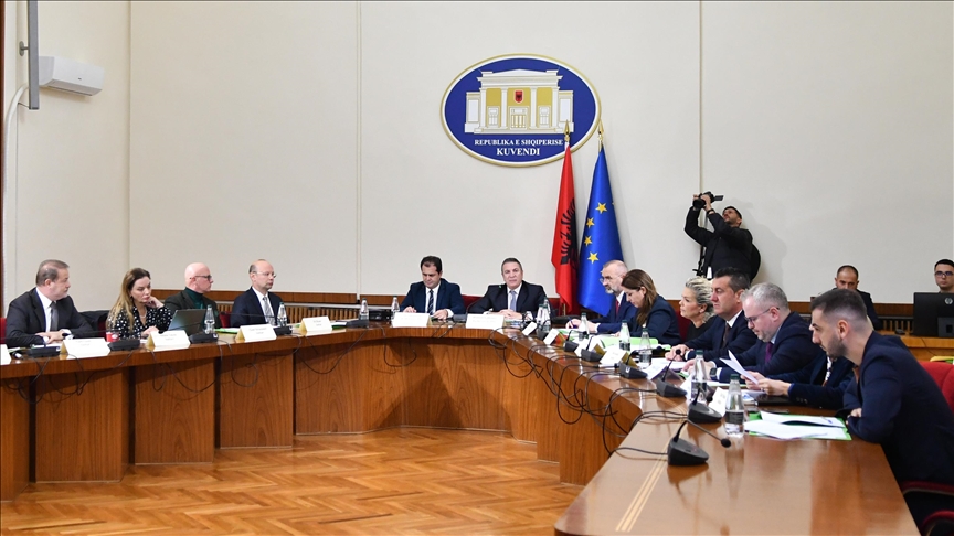 mblidhet-komisioni-per-“territorialen”/-luciano-boci:-reforma-e-pare-deshtoi!-mazniku:-mos-beni-politike!-te-pergatisim-bashkite-qe-te-punojne-me-brukselin