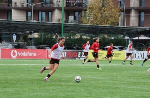 fshf-gjen-zgjidhje,-kombetarja-e-vajzave-udheton-drejt-stambollit