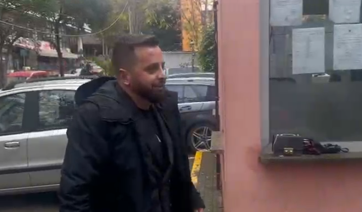 video/-i-pandehur-per-shkelje-te-barazise-ne-tendera,-erion-isai-paraqitet-ne-spak