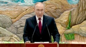 “rusia-gati-per-bisedime-serioze,-nje-delegacion-i-shba-do-vizitoje-mosken”,-putin:-plani-i-trump-mund-te-perdoret-si-baze-per-marreveshjen