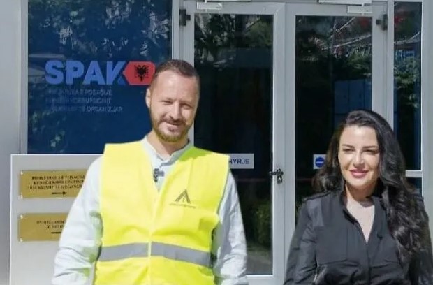 “o-tr*p,-e-ke-shok-dhe-ta-var-per-te-medhate,-mua-per-te-voglat”/-zbardhen-komunikimet-mes-berberit-dhe-biznesmenit-bashkepunetor-te-ballukut-(pergjimet)