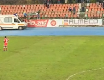 video/-nderpritet-ndeshja-skenderbeu-lushnja-ne-minuten-e-81’,-tifozi-korcar-ne-gjendje-te-renduar-shendetesore