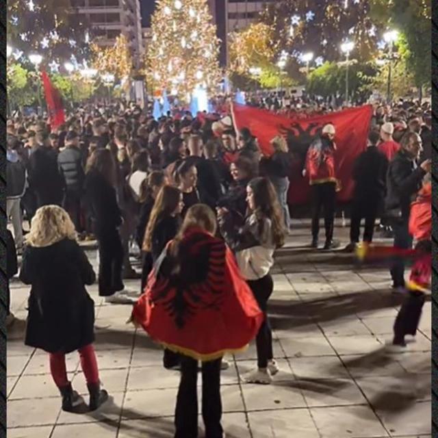 video/-me-simbole-kombetare,-shqiptaret-festuan-diten-e-pavaresise-ne-sheshin-“syntagma”-ne-greqi