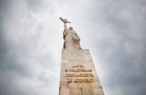 sot-29-nentori/-shqiptaret-festojne-81-vjetorin-e-clirimit