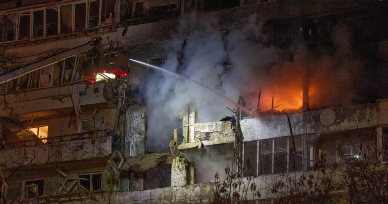 moska-leshon-drone-dhe-raketa-mbi-kiev,-nje-viktime-dhe-shtate-te-plagosur-nga-sulmet-ruse,-mes-tyre-edhe-nje-13-vjecar