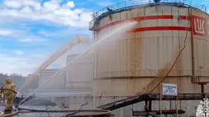 video/-sulmi-ukrainas-me-dron-ne-rusi,-zjarr-ne-nje-rafineri-nafte