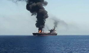 sulmi-i-cisternes-se-naftes-ne-detin-e-zi,-reagon-kievi:-flote-hijen-ruse-e-goditem-ne!