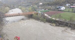 shirat-e-rrembyer-dhe-permbytjet-ne-vend/-librazhd,-shembet-ura-e-xhyres,-ndalohet-qarkullimi