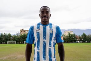 zyrtare-te-tirana,-bardheblute-perforcohen-ne-mbrojtje