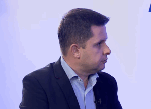 “nuk-eshte-zgjidhje-thjesht-ekspozimi-i-fakteve”,-ilir-alimehmeti:-opozita-duhet-te-jete-alternative-qeverisjeje,-nuk-vjen-pushteti-pa-frymezuar-njerezit