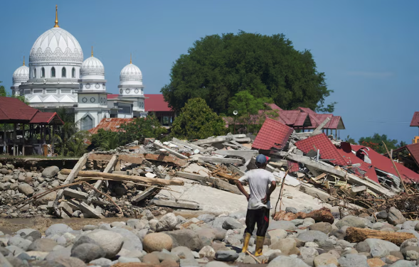 permbytjet-ne-indonezi,-shkon-ne-mbi-300-numri-i-viktimave