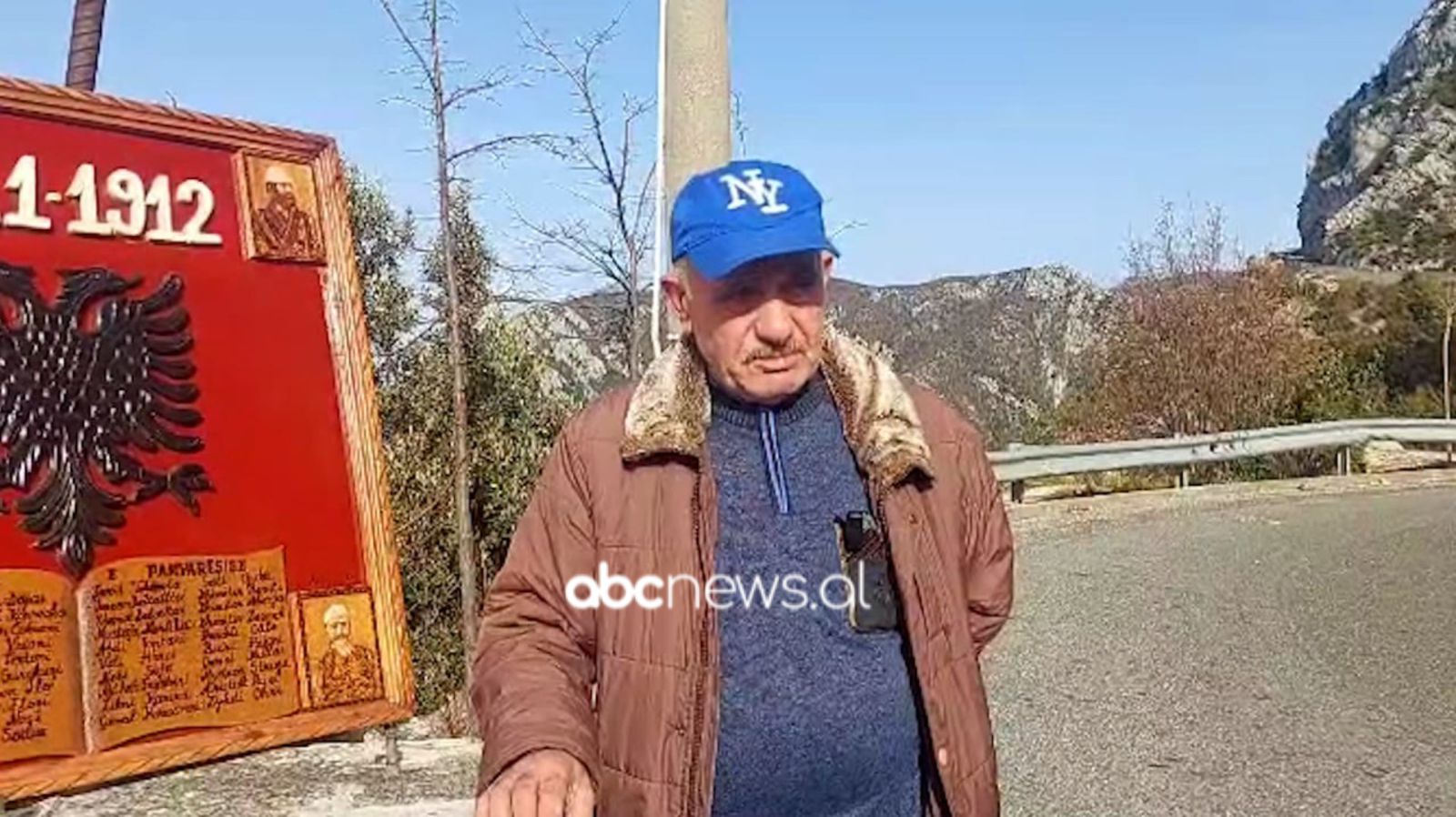 shqiponja-e-gdhendur-ne-dru/-tabloja-e-vecante-e-punuar-nga…