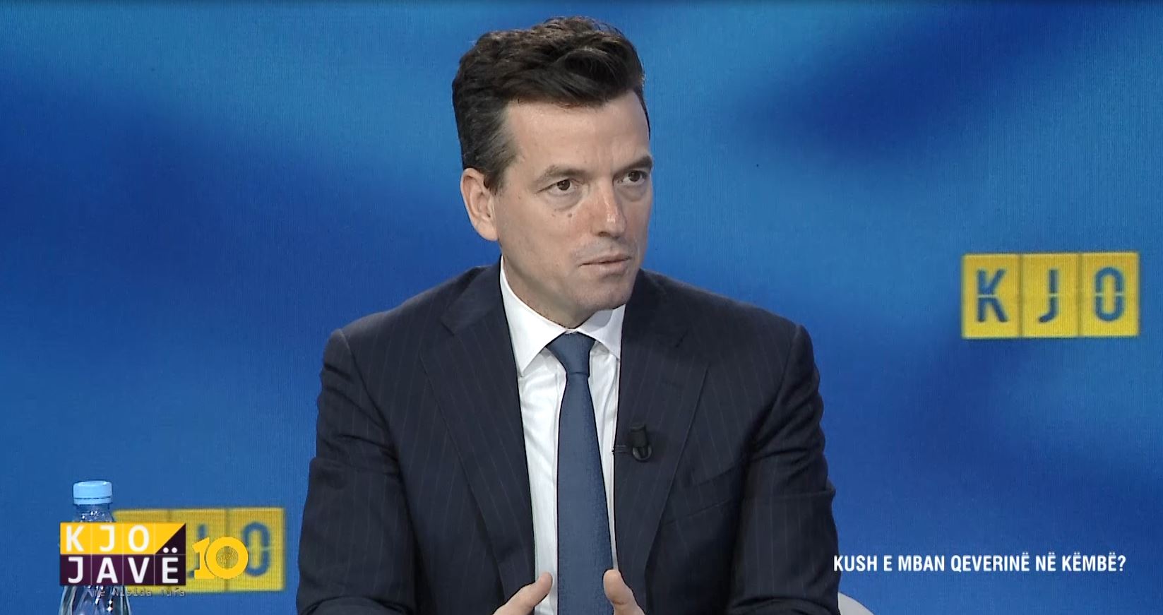 video/-“dorezo-belinden!”-balluku-mbi-7-ore-ne-kryeministri,-shehaj:-qendrimi-i-pd,-i-pakuptueshem.-ulet-ne-nje-tryeze-me-ramen-dhe…