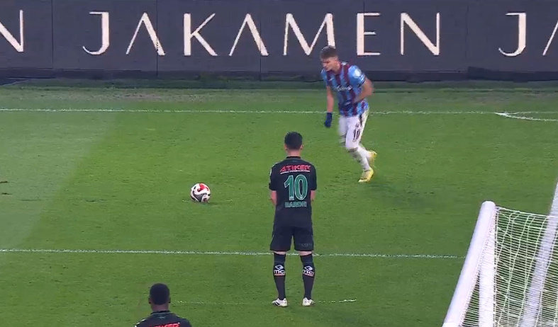 kryevepra-e-re-e-enest-mucit/-turqia-ngrihet-ne-kembe-per…