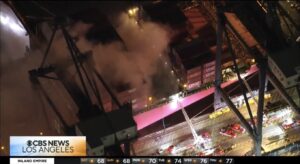 shperthim-dhe-zjarr-ne-nje-anije-tregtare-ne-portin-e-san-pedros,-shpetojne-anetaret-e-ekuipazhit