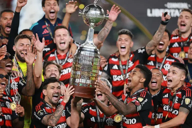 flamengo-fiton-“libertadores”/-skuadra-nga-rio-fitoi-1-0-finalen-teresisht-braziliane-ne-peru