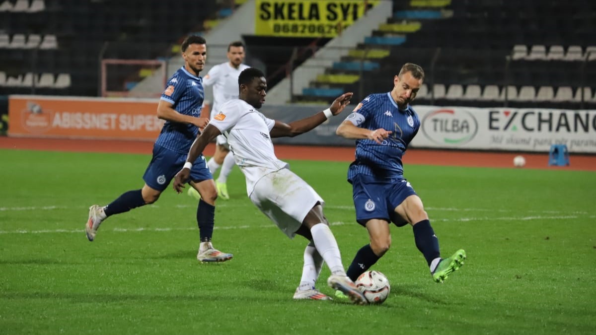 nje-i-rrezikuar,-te-dinamo-u-tremben-kartoneve