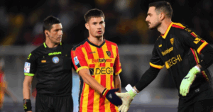 dy-asiste-me-leccen,-berisha:-vazhdojme-keshtu,-falenderoj-portierin-per-penalltine-e-pritur-te-asllanit