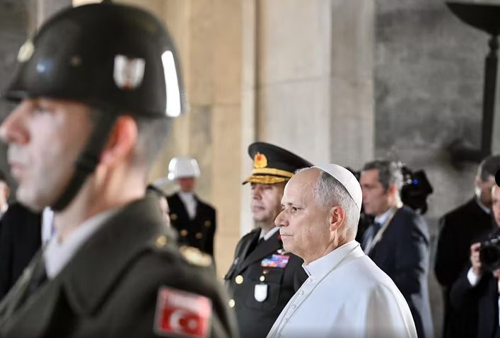 “nje-shtet-palestinez,-zgjidhja-“e-vetme”-me-izraelin”/-papa-leoni-xiv-mesazh-paqeje-nga-libani:-t’i-jepet-fund-konflikteve-ne-bote