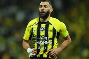 benzema-“skanon”-krizen-e-real-madridit:-te-gjithe-duan-te-jene-me-te-miret,-eshte-e-nderlikuar