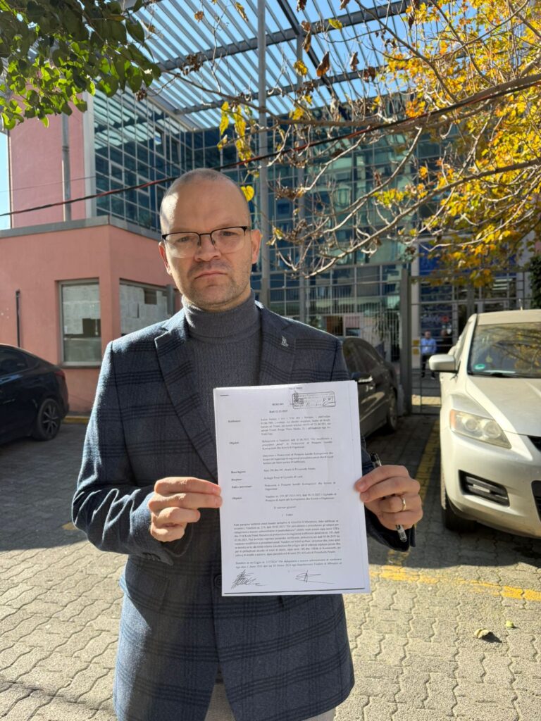 “falja-e-gjobave-ndikoi-ne-zgjedhje”,-aulon-kalaja-con-ne-gjykaten-e-larte-rekursin-per-kallezimin-ndaj-keshillit-te-ministrave