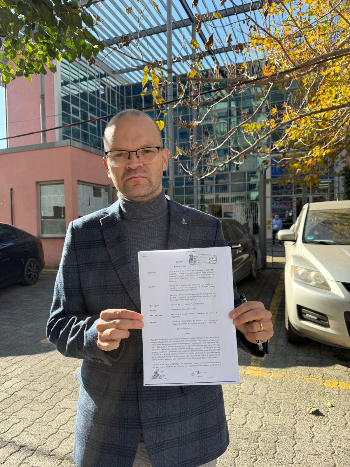 “falja-e-gjobave-ndikoi-ne-zgjedhje”,-aulon-kalaja-con-ne-gjykaten-e-larte-rekursin-per-kallezimin-ndaj-keshillit-te-ministrave