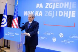 berisha:-denoncoj-zevendesimin-e-standardeve-me-lobime-korruptive,-rama-kaloi-amnistine-fiskale,-edhe-pse-nderkombetaret-ishin-kunder