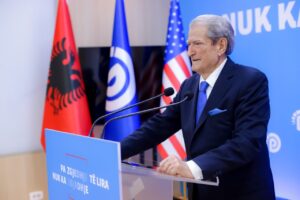 berisha:-denojme-me-force-kercenimin-me-jete-te-gazetarit-osman-stafa-nga-mafioze-qeveritare!-stafa-provoi-se-regjimi-i-rames-ka-kryer-krime-kunder-njerezimit-ne-spitalin-onkologjik