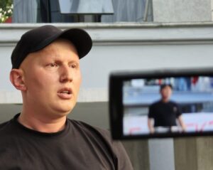 birn:-rrjeti-per-gazetare-te-sigurt-denon-kercenimet-online-ndaj-gazetarit-osman-stafa