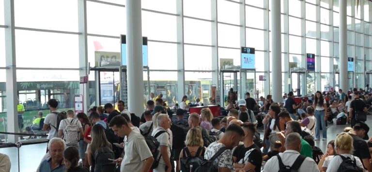 rekord-te-ardhurash-nga-turizmi/-bsh:-ekonomia-perfitoi-4.4-miliarde-euro-ne-9-muaj