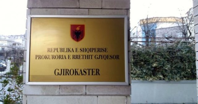gjirokaster,-dyshime-per-fshehje-te-te-ardhurave,-ndalohen-4-persona,-sekuestrohen-monedha-leke,-euro,-paund-dhe-dollare-amerikane