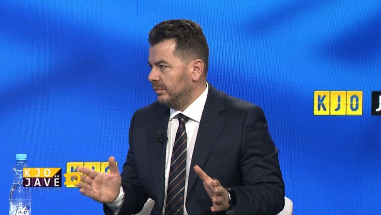 “ambasadoret-ne-zgjedhjen-e-kreut-te-ri-te-spak,-poshterim-per-ramen”/-kapri:-bashkim-me-opoziten-per-ta-sulmuar-spak.-do-shkulen-nga-karrigia-me-drejtesi