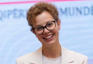 “dhimbje-e-thelle”,-delina-ibrahimaj-fjale-prekese-per-elizabeta-katiaj-pas-ndarjes-nga-jeta:-ishte-frymezim-per-grate-sipermarrese.-ikja-e-saj-humbje-e-madhe-per-diasporen!