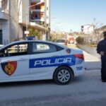 dhune-ne-familje-ne-sarande!-babai-dhe-djali-rrahin-vajzen-e-shtepise,-arrestohen