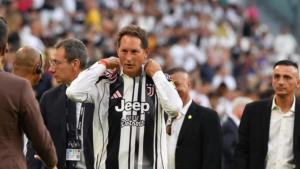 ceshtje-zemre,-vleresimi-dhe-miliardi-per-t’u-investuar.-ja-pse-elkann-nuk-e-shet-juven