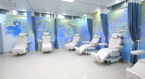 pas-denoncimeve-te-gazetarit-te-news24,-inaugurohen-poltronet-e-rinj-ne-onkologjik