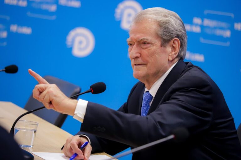 berisha:-proteste-kombetare-me-22-dhjetor!-do-nxitim-protesta-gjer-ne-krijimin-e-qeverise-teknike